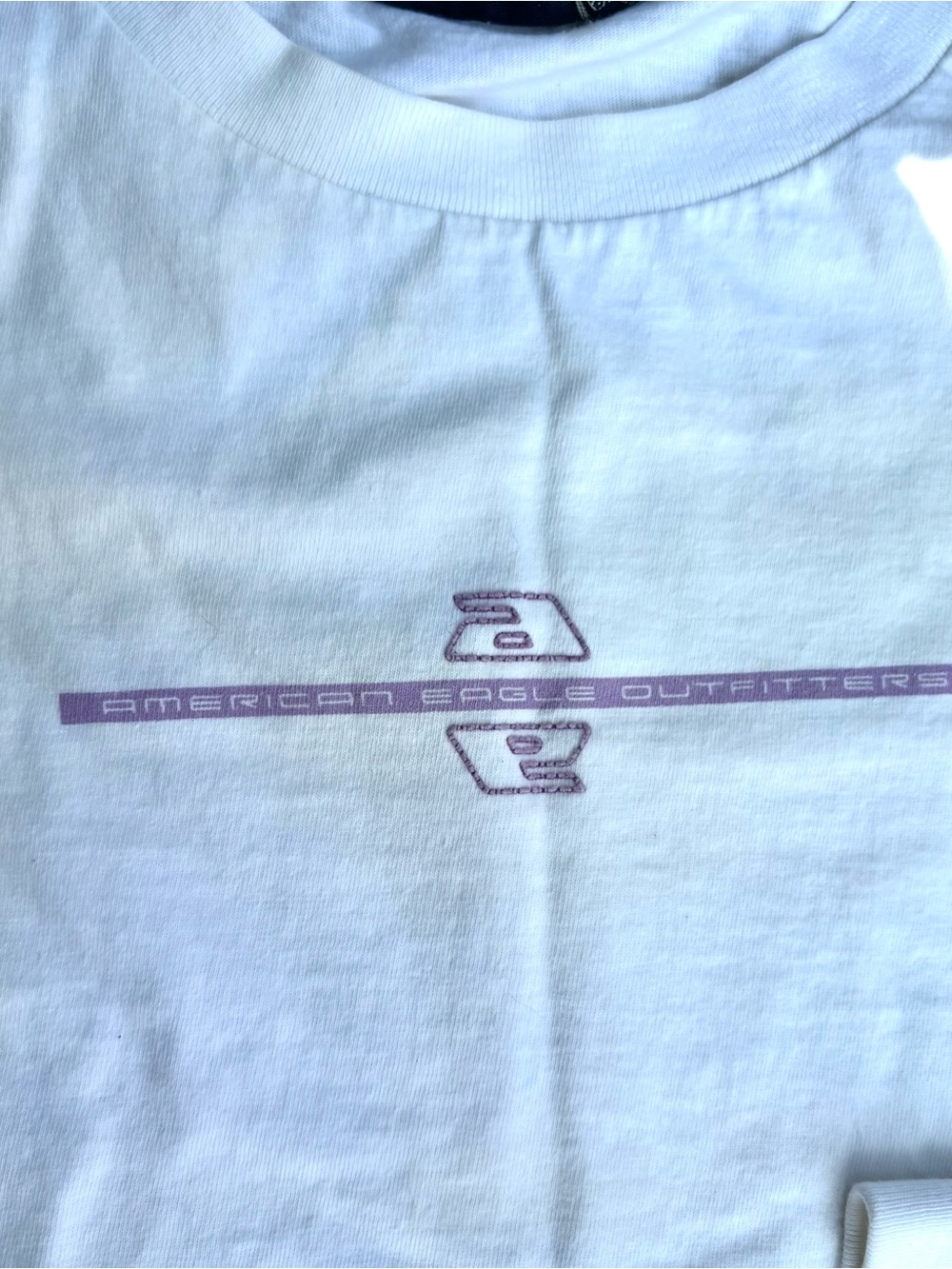 Vintage Y2K American Eagle Outfitters M White Long Sleeve Tee with Lilac Label
